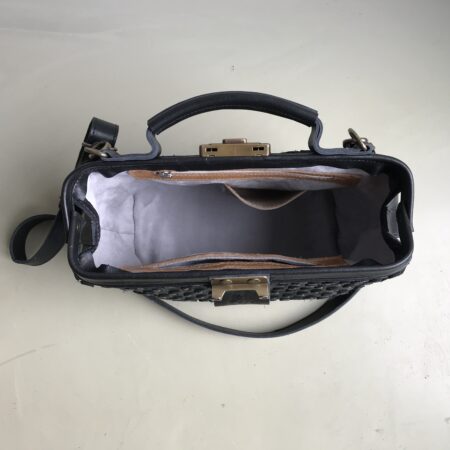 dokt-tas-met-studs dokterstas zwart met studs VERKOCHT