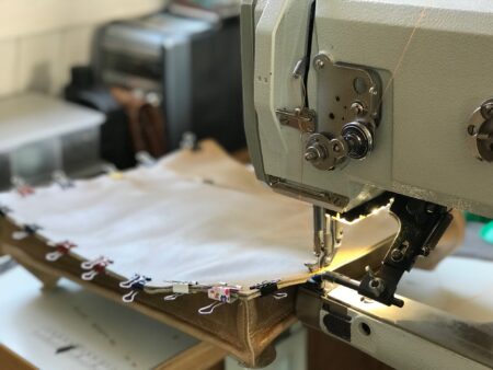 Voorbeeld werktas rugtas mosterd met stippen