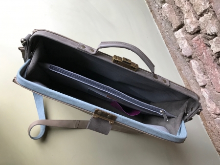 charleyleverinside laptoptas CHARLEY lever/ taupe/ fuchsia rits