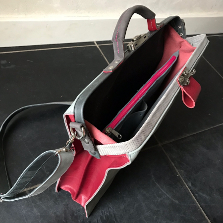 laptoptas CHARLEY ijsblauw / rood