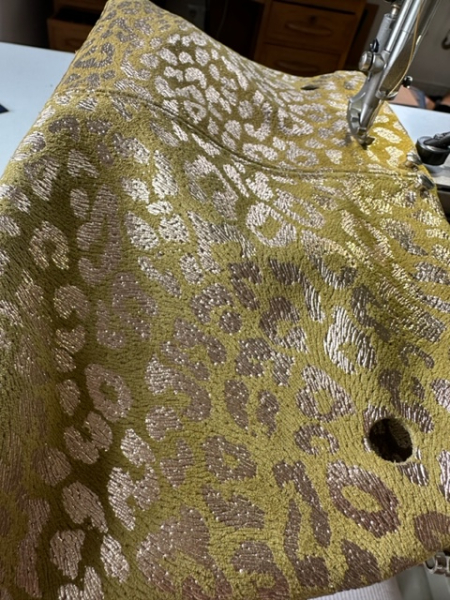 kniptasje BOBBY groen met gouden panterprint