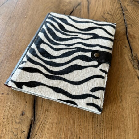 lederen cover voor reMarkable 2 papertablet zebraprint op vacht