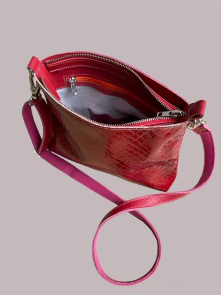 BILLY rood met lakprint / roze